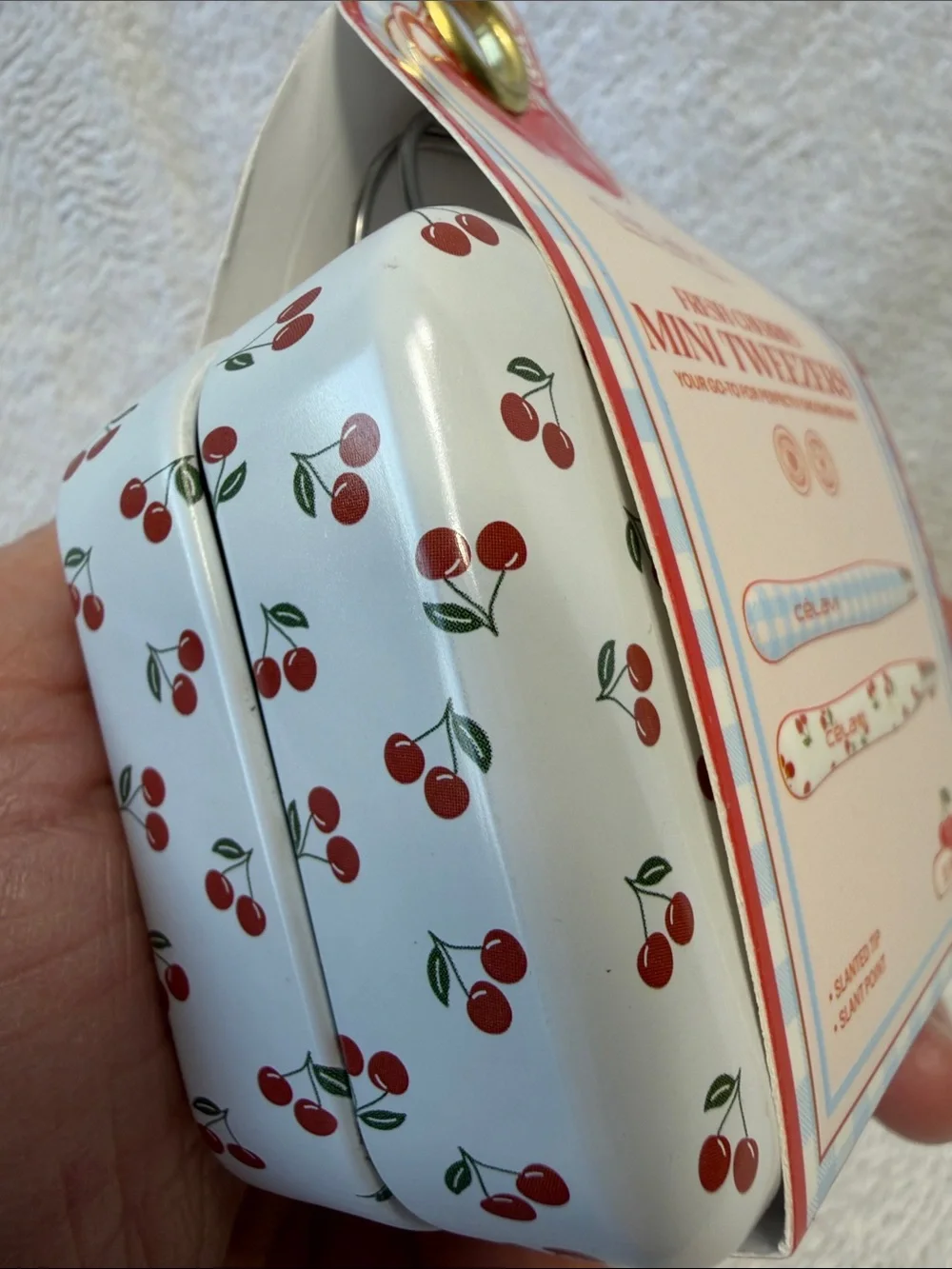 🌻5 for $30🌻 Celavi Fresh Cherries Mini Tweezers in Cherry Tin